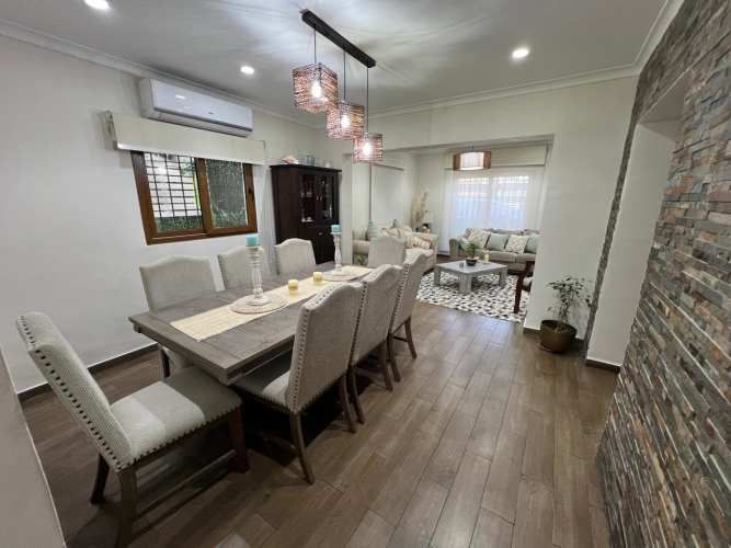 Fantástica Casa En Venta Con Dpto Interior