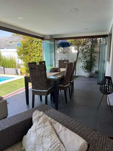 Fantástica Casa En Venta Con Dpto Interior