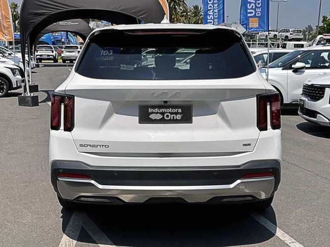 KIA SORENTO 2025