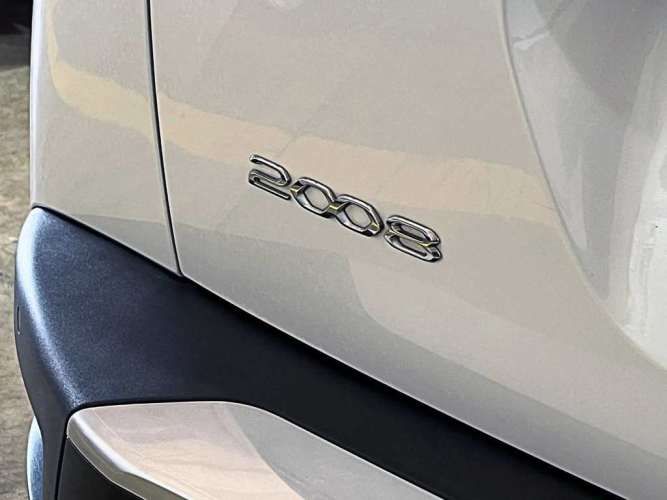 PEUGEOT 2008 2022