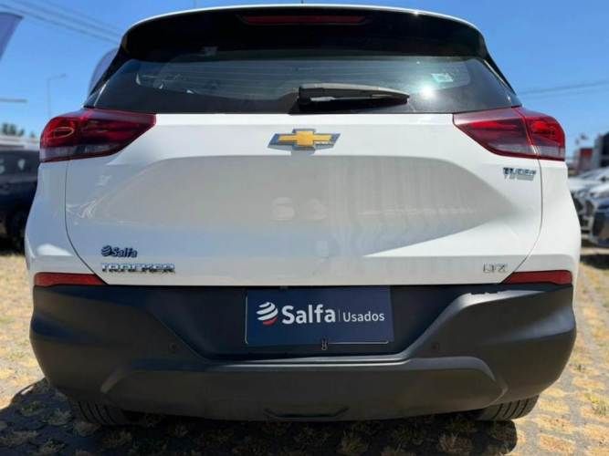 CHEVROLET TRACKER 2025