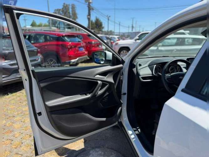 CHEVROLET TRACKER 2025