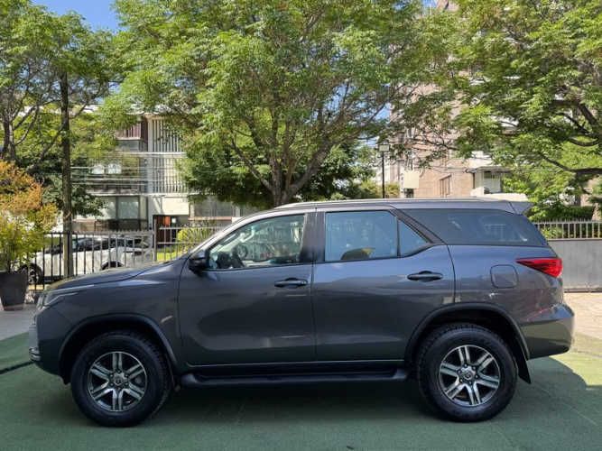 TOYOTA FORTUNER SR5 4X2 2.7L - 2023 | 3453