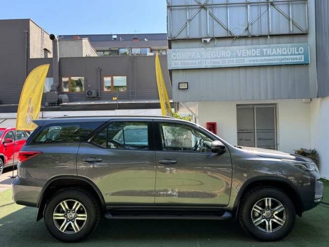 TOYOTA FORTUNER SR5 4X2 2.7L - 2023 | 3453