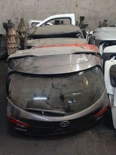 Portalon mazda 3 sport año2017