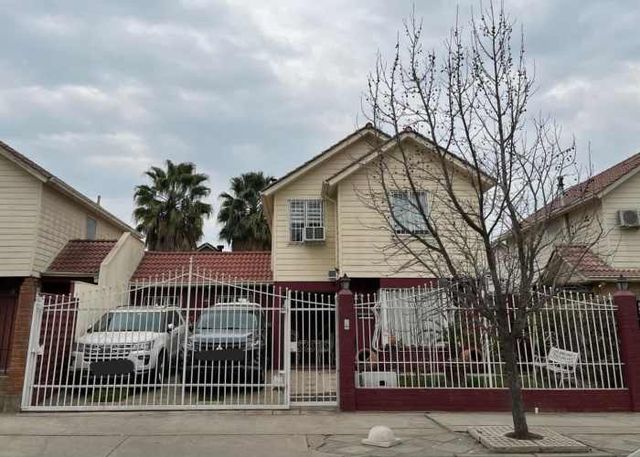 Casa En Venta En Larapinta Oriente Con Gran Patio