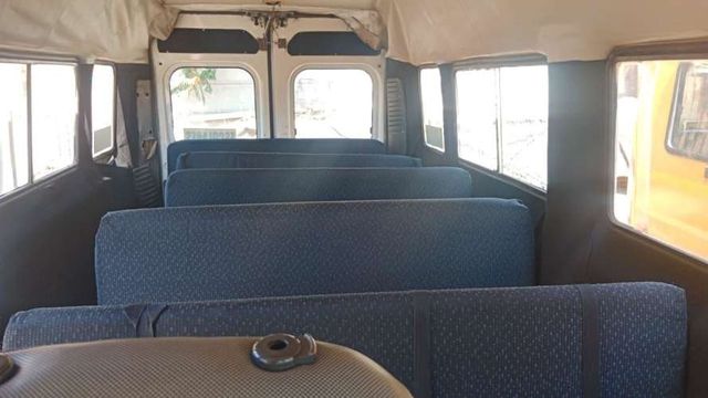 VENDO FURGON ESCOLAR