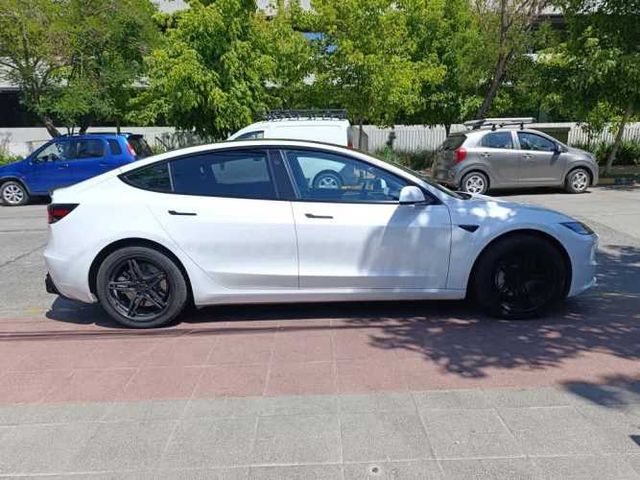TESLA MODEL 3 2025
