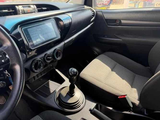 TOYOTA HILUX 2022