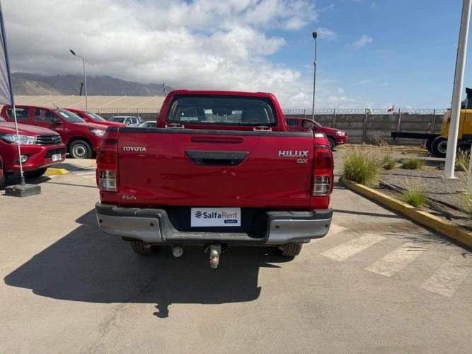 TOYOTA HILUX 2022
