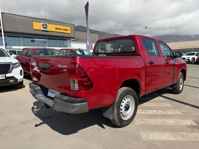 TOYOTA HILUX 2022
