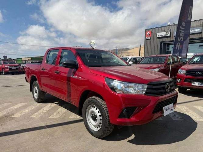 TOYOTA HILUX 2022