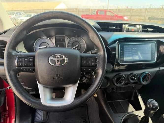 TOYOTA HILUX 2022