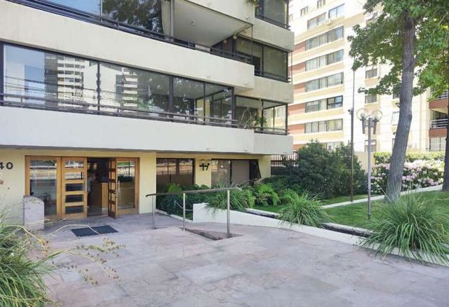 Amplio departamento frente Parque Arauco - Vitacura