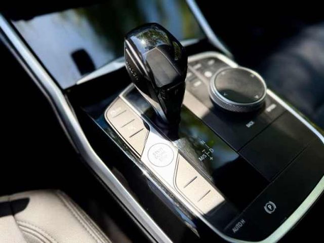 BMW 320 URBAN LCI - 2020 | 3436