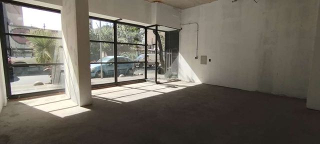 Último local disponible Fray Camilo Henríquez 677, metro Santa Isabel e Irarrázaval