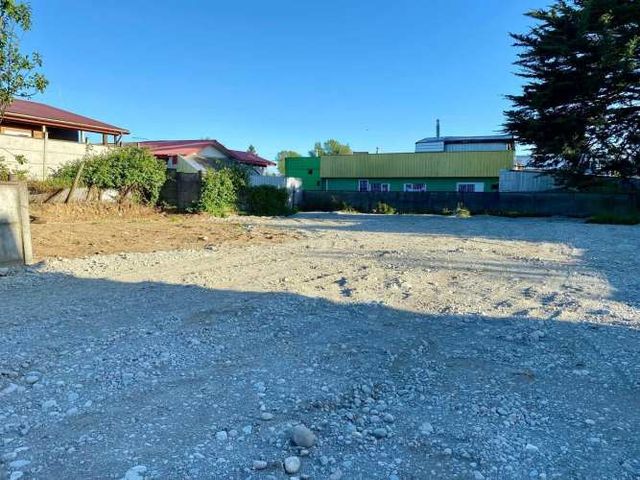 Terreno Amplio con Potencial de Inversión (134131)