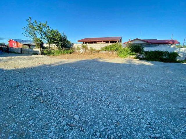 Terreno Amplio con Potencial de Inversión (134131)