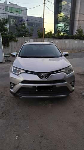 VENDO: TOYOTA RAV 4 WD