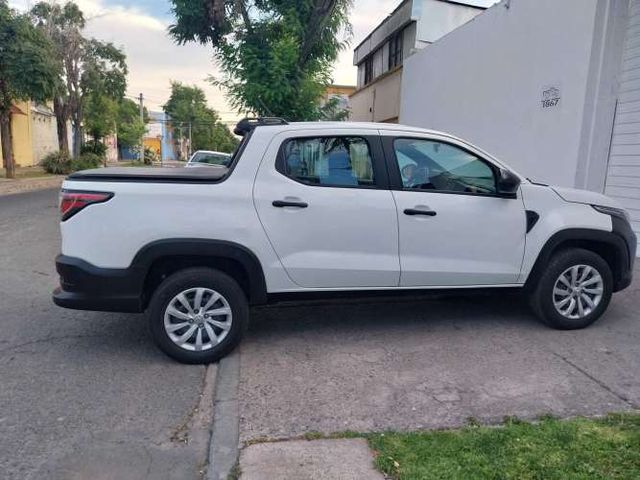 RAM 700 SLT DOBLE CABINA 2022