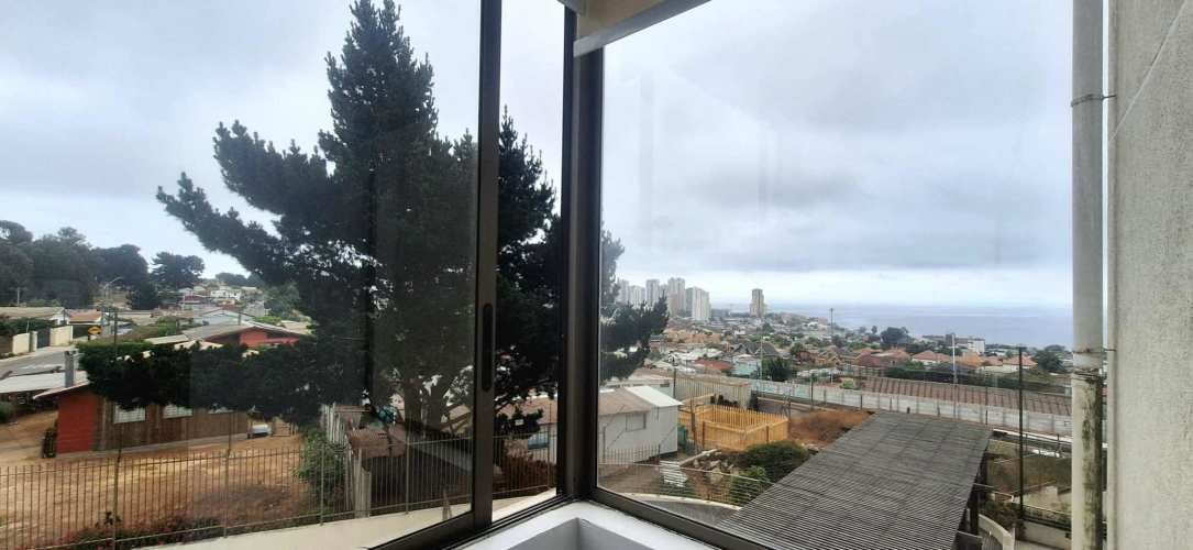 Moderno Depto. con Excelente Conectividad (134133)