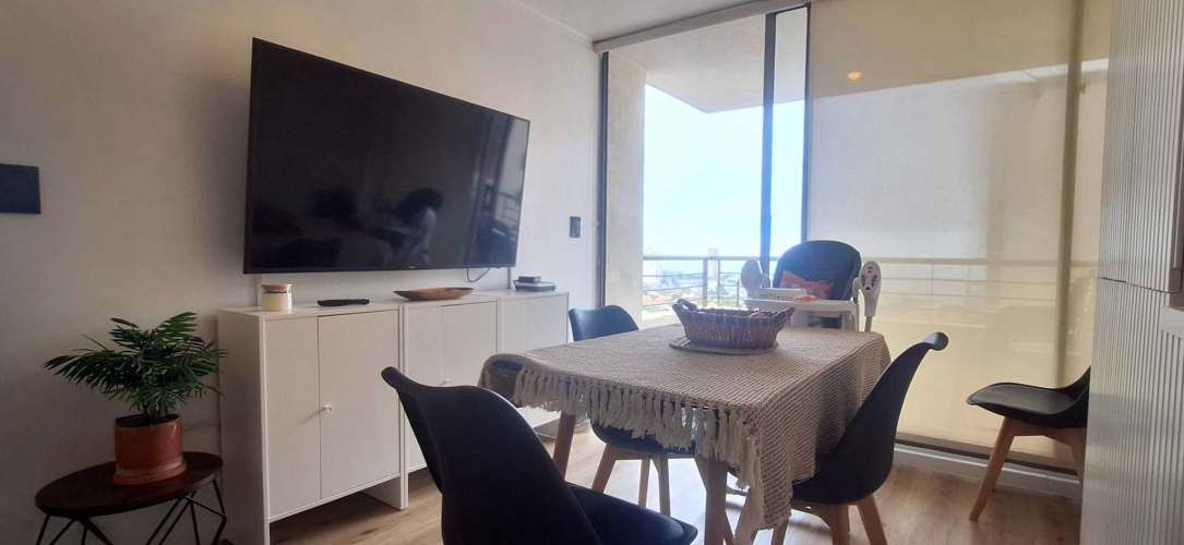 Moderno Depto. con Excelente Conectividad (134133)