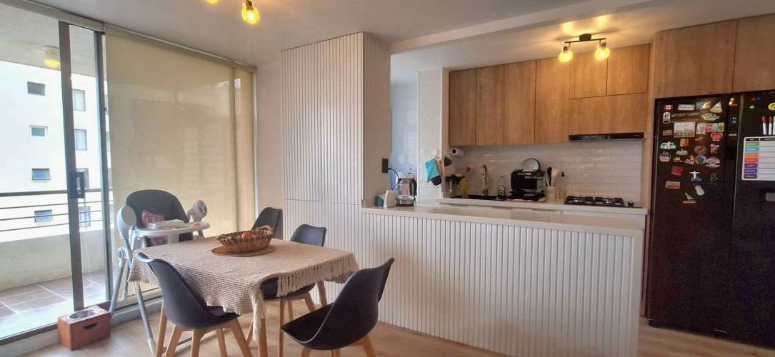 Moderno Depto. con Excelente Conectividad (134133)