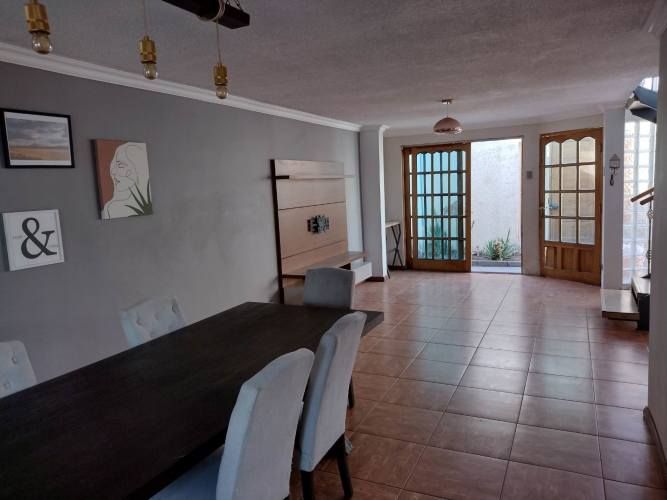 Cód-92 Hermosa Casa Sector Sur de Dos Pisos