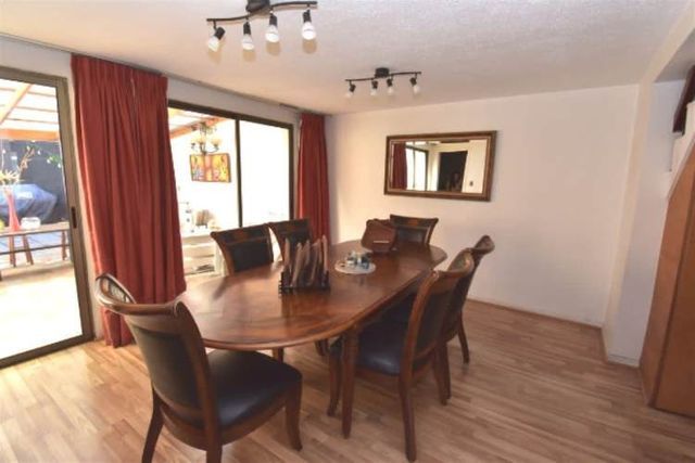 CASA Dr.L.Calvo Mackenna/Av. Las Condes