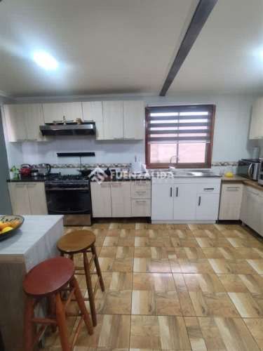 CASA Calle los Sauces/Av Padre Hurtado