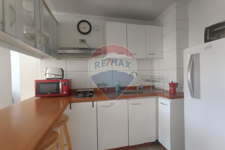 Super amoblado 2d/2b san isidro/sta. isabel