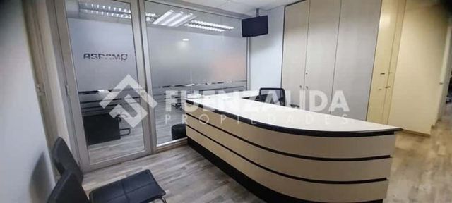 OFICINA Providencia/ Marchant Pereira