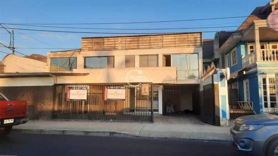 LOCAL COMERCIAL Av Ejercito 38 ARRIENDO $ 3.500.000
