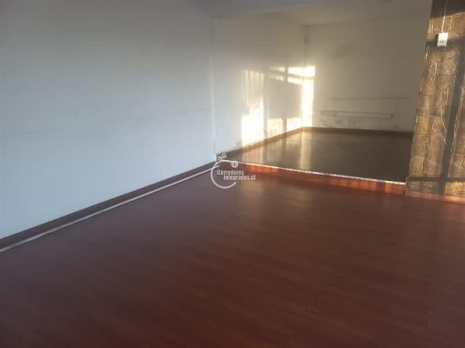 LOCAL COMERCIAL Av Ejercito 38 ARRIENDO $ 3.500.000