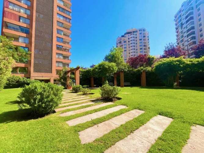 DEPTO 3D/2B EN LAS CONDES CON 3 ESTACIONAMIENTOS