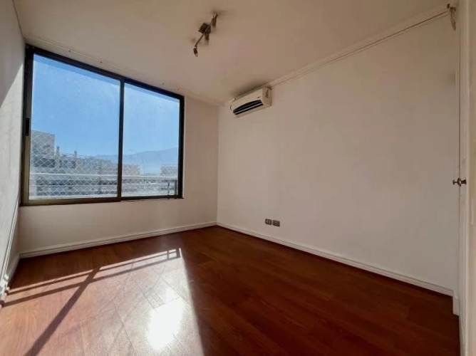 DEPTO 3D/2B EN LAS CONDES CON 3 ESTACIONAMIENTOS