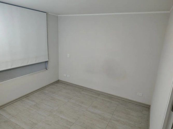 SECTOR TRANQUILO Y AGRADABLE,  A 4 CUADRAS METRO