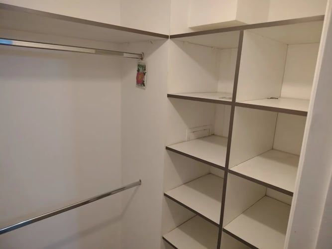 SECTOR TRANQUILO Y AGRADABLE,  A 4 CUADRAS METRO