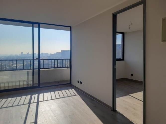 Departamento En La Cisterna Con Estacionamiento Y Bodega