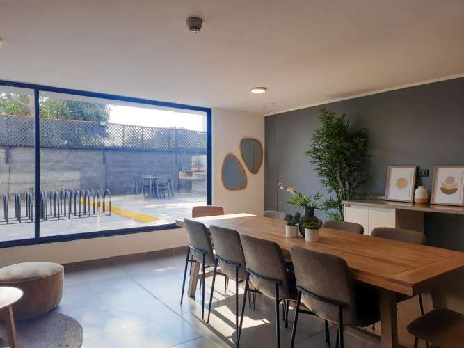 Departamento En La Cisterna Con Estacionamiento Y Bodega