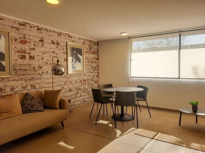 Departamento En La Cisterna Con Estacionamiento Y Bodega