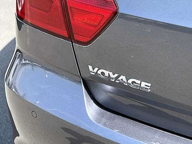 VOLKSWAGEN VOYAGE 2022