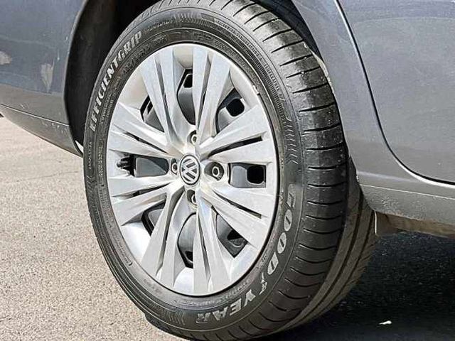 VOLKSWAGEN VOYAGE 2022