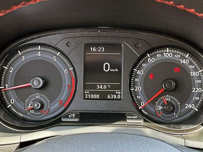 VOLKSWAGEN VOYAGE 2022