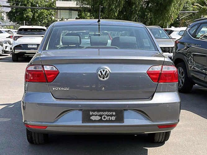 VOLKSWAGEN VOYAGE 2022