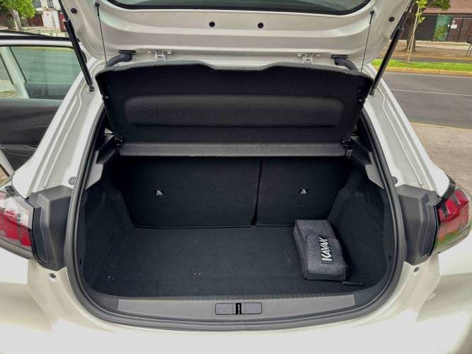 PEUGEOT 208 DIESEL 1.5 MEC 6 VEL SOLO 45.000 KM VER EN LAS CONDES 2022