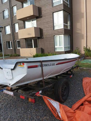 Vendo Bote, Motor y Carro de arrastre