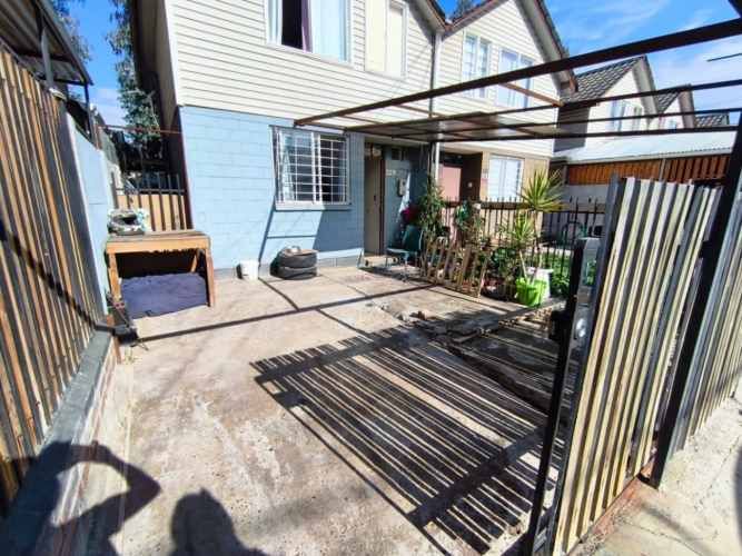 Casa en venta c/ estacionamiento en El Trébol