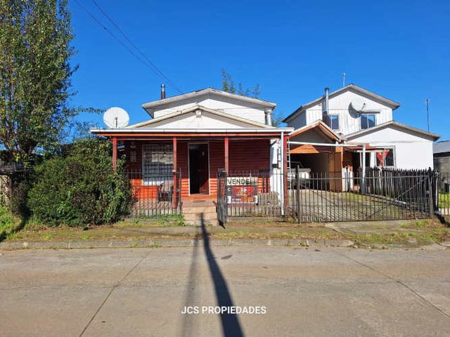 Vende Amplia Propiedad con 2 Casas Villa Gabriela Mistral sector San Ramon