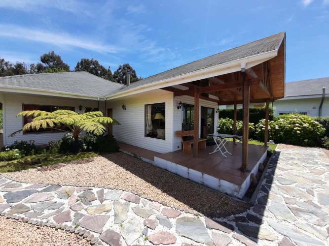 Còmoda casa con vista al mar